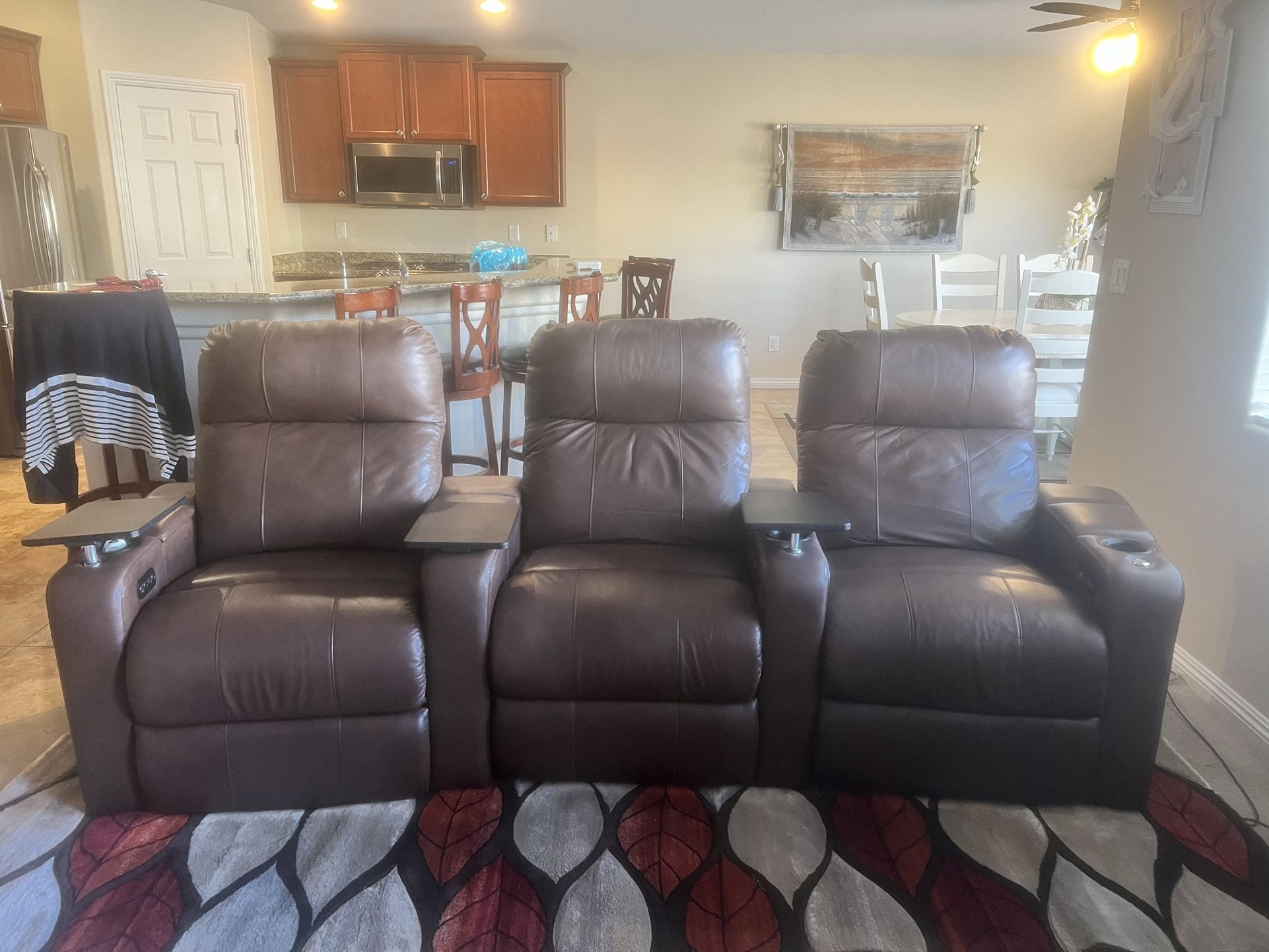 Theater Style Recliners for Sale in Las Vegas, NV OfferUp