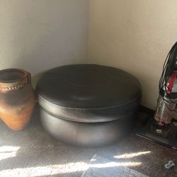 Round Sofa