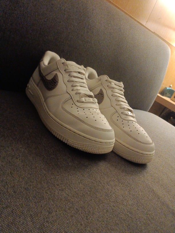 ir Force - Phantom / Iron Ore by Nike
