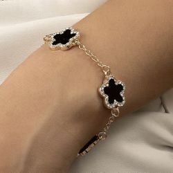 Jewelry, Brand New Gold Clover Bracelet