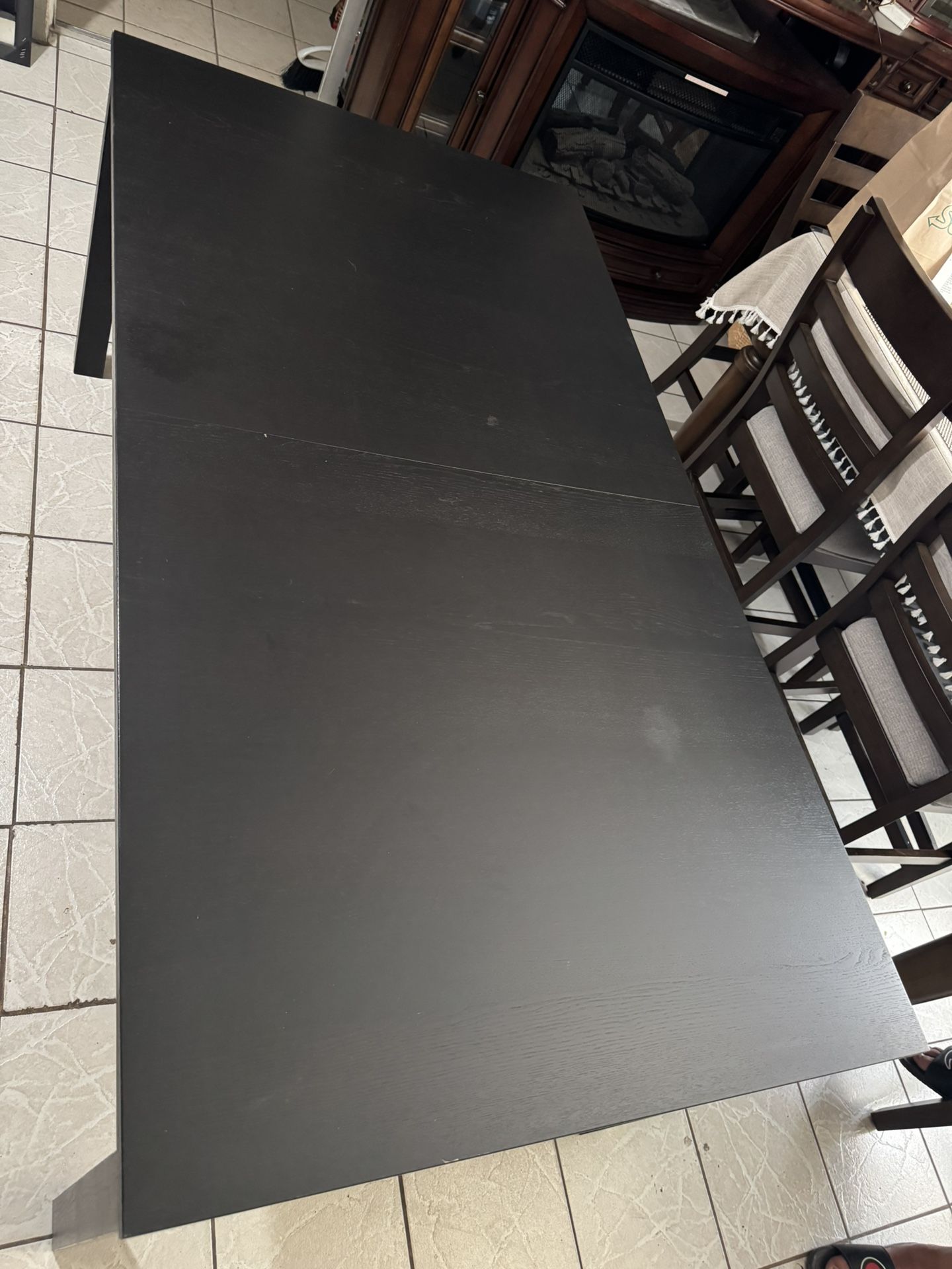 Extendable Dining Table