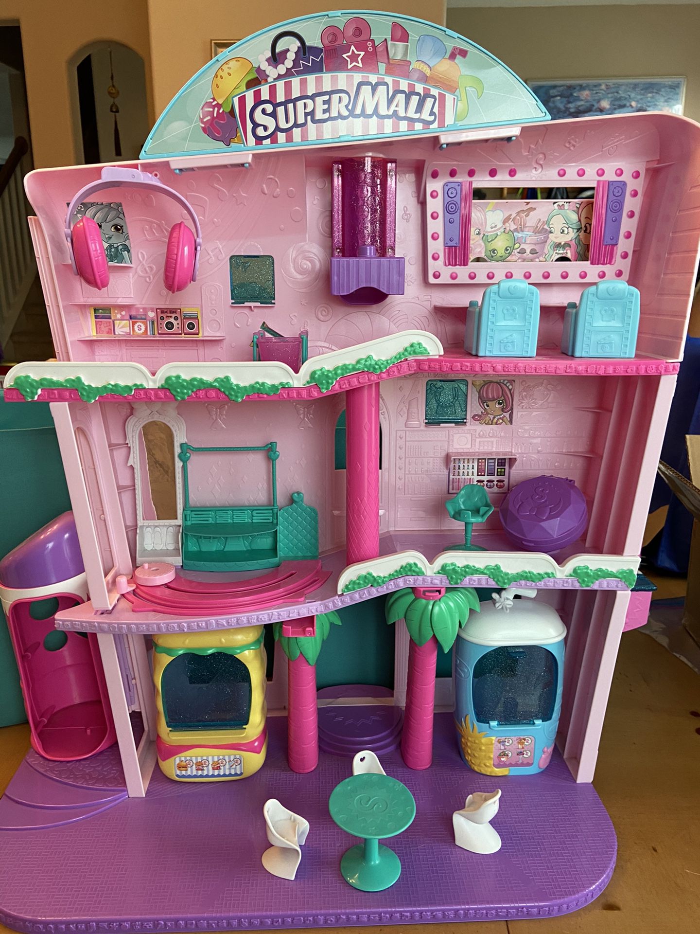 Shopkins Super Mall, Shoppies Dolls And Accessories