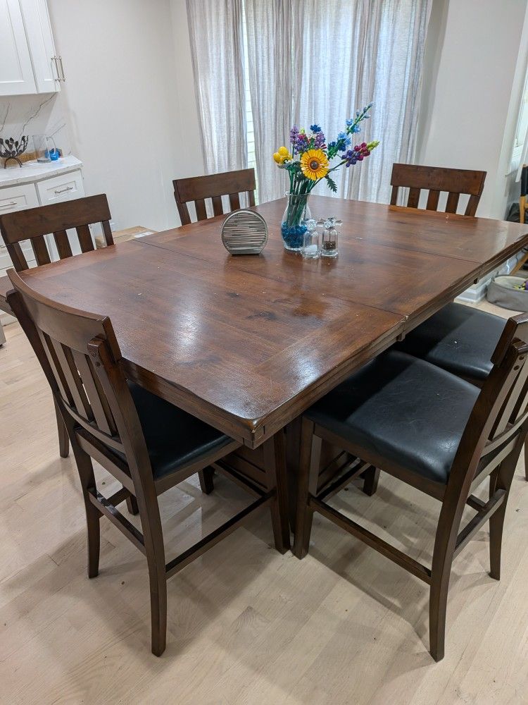 Bar Height Dining Table With 6 Chairs.