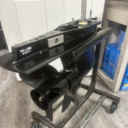 Mercury 115 Outboard Lower Unit 
