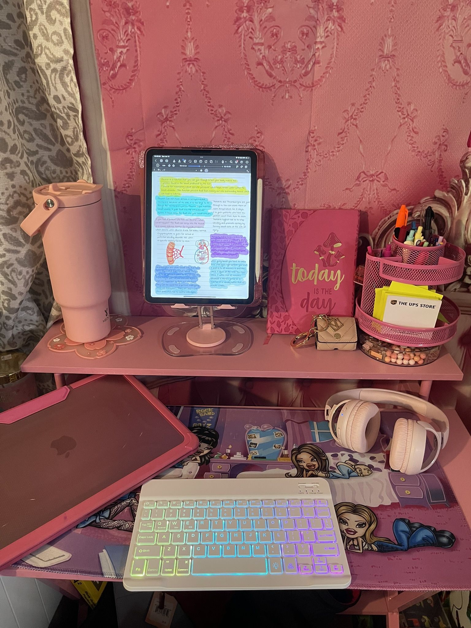 Computer Desk !! $40