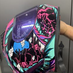 Pink helmet size large