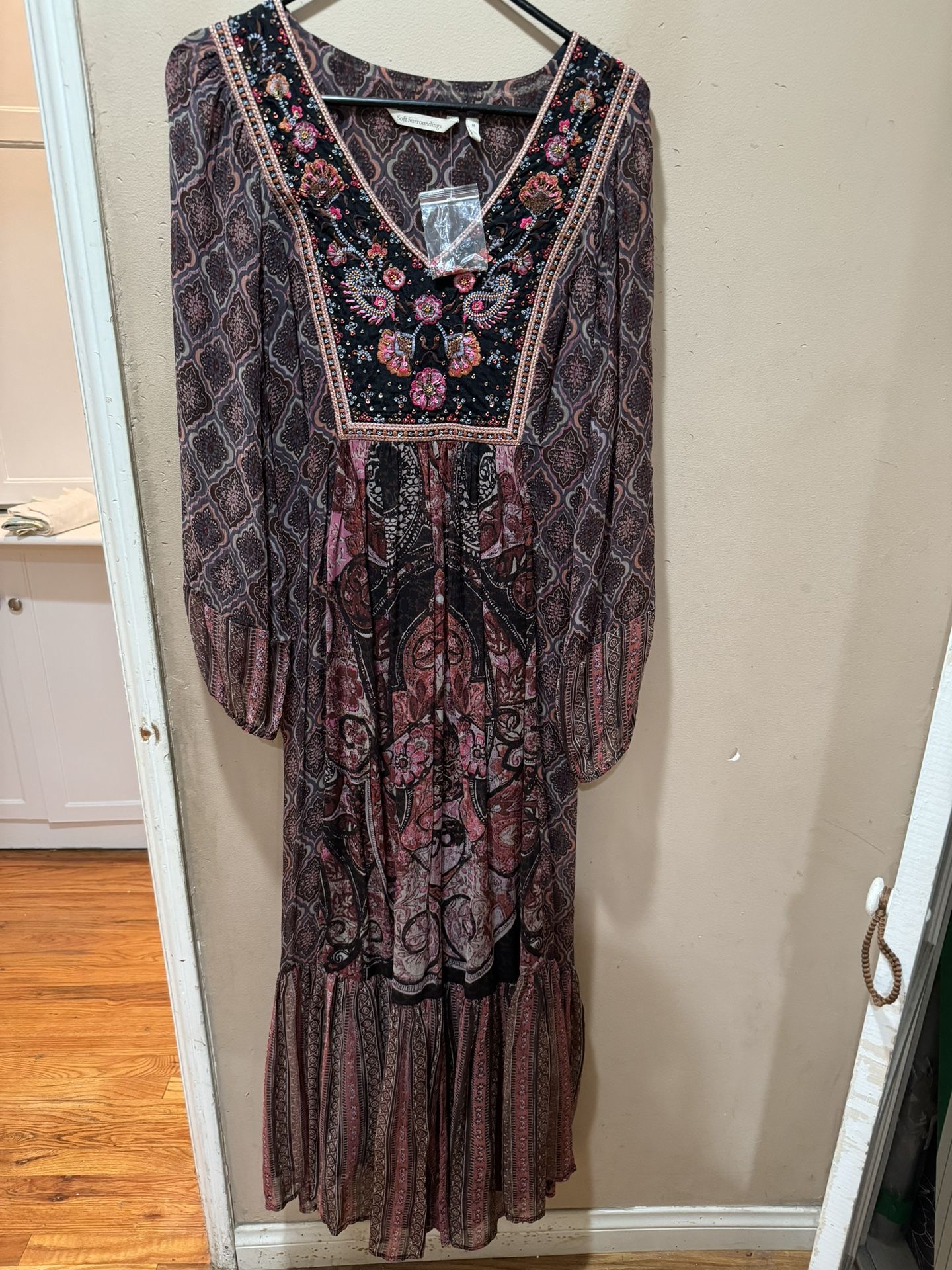 soft surroundings dress Soft Surroundings Rose Paisley Maxi Dress Size S  alineconsignment