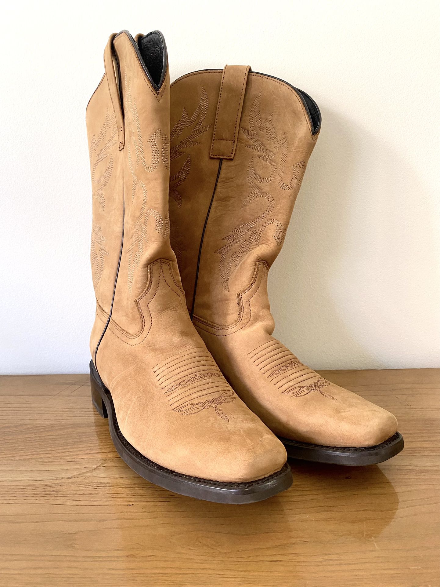 Masterson Women’s Square Toe Western Cowgirl Work Boots Size 7 1/2 M 