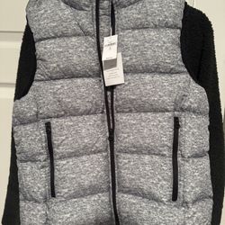 GAP Puffy Vest NWT