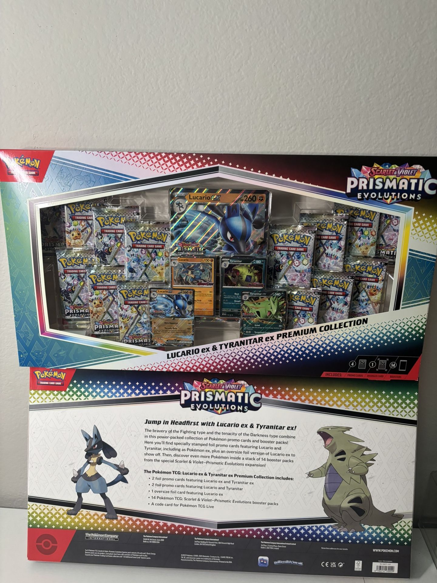 Pokemon Prismatic Evolutions Premium Collection 