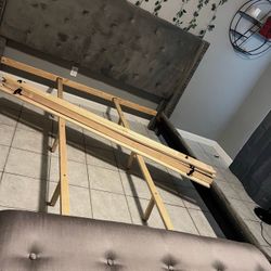 King Bed Frame And Matching Bench 