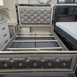 Brand New Silver Modern King Or CA King Bedframe