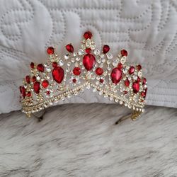 15 era Ruby Red Crown 