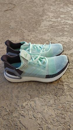 Adidas boost teal color like new