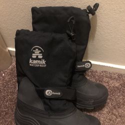 Snow Boots (Sz 1)