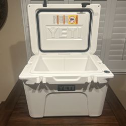 Yeti Tundra 35