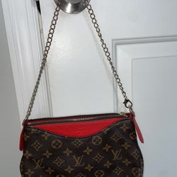 LOUIS VUITTON BAG 