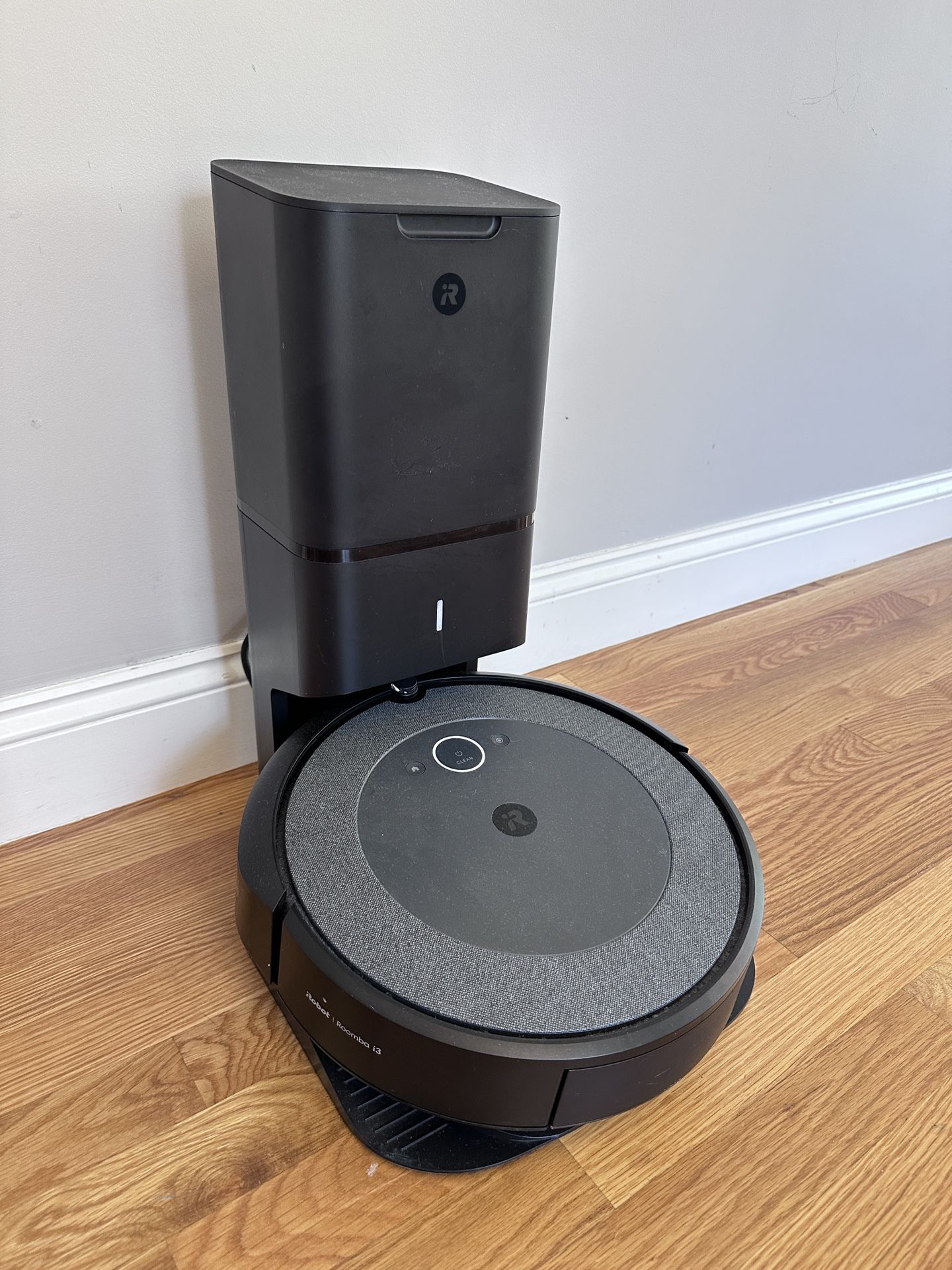Roomba i3