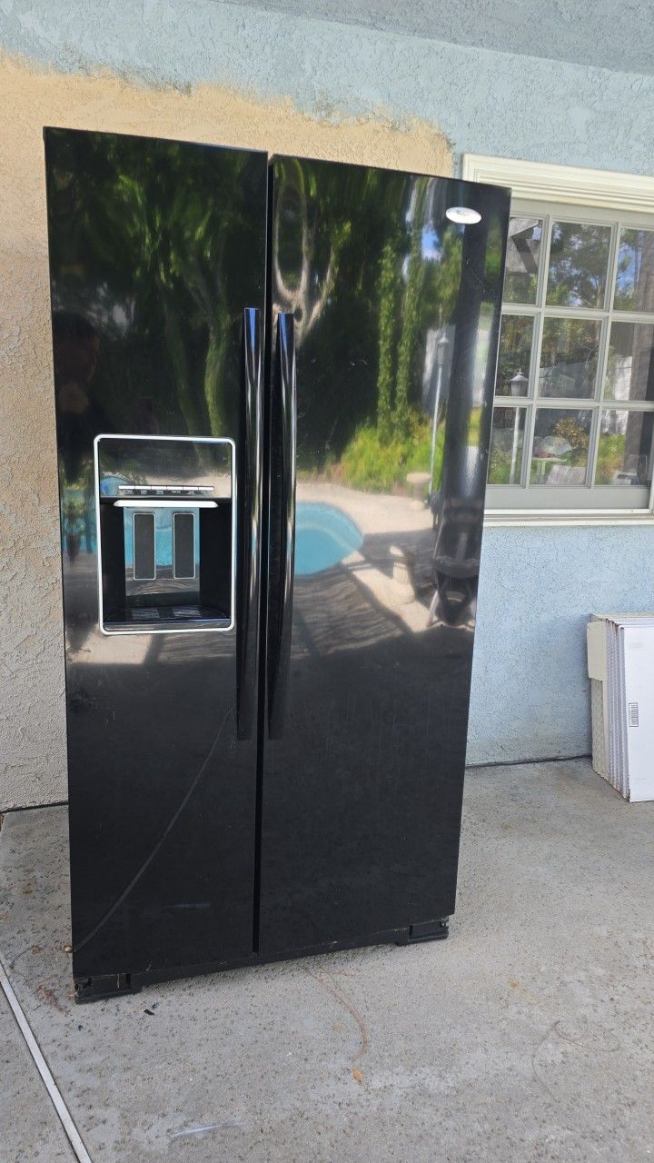 Whirlpool Refrigerator