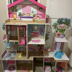 Doll House 