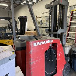 Raymond forklift FOR SALE