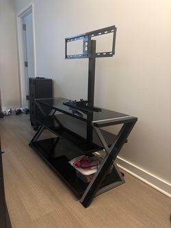 Tv Stand. Fits Up to 55 inches.
