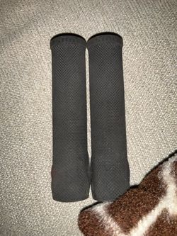 Entity Black Rubber Bike Handlebar Grips