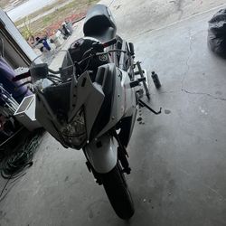 Yamaha Fz600