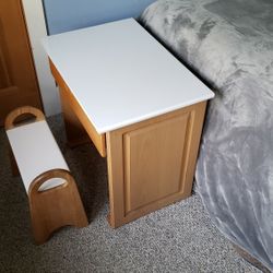 Childs Desk