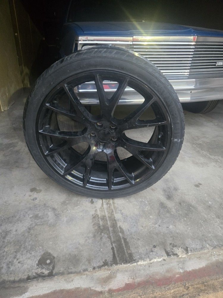 Black Srt Rims 22in