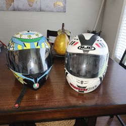 Motociclista Casco Cada Uno 150