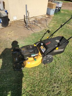 Nice mower  needs the carb clean tho starts and dies  just  been setting
