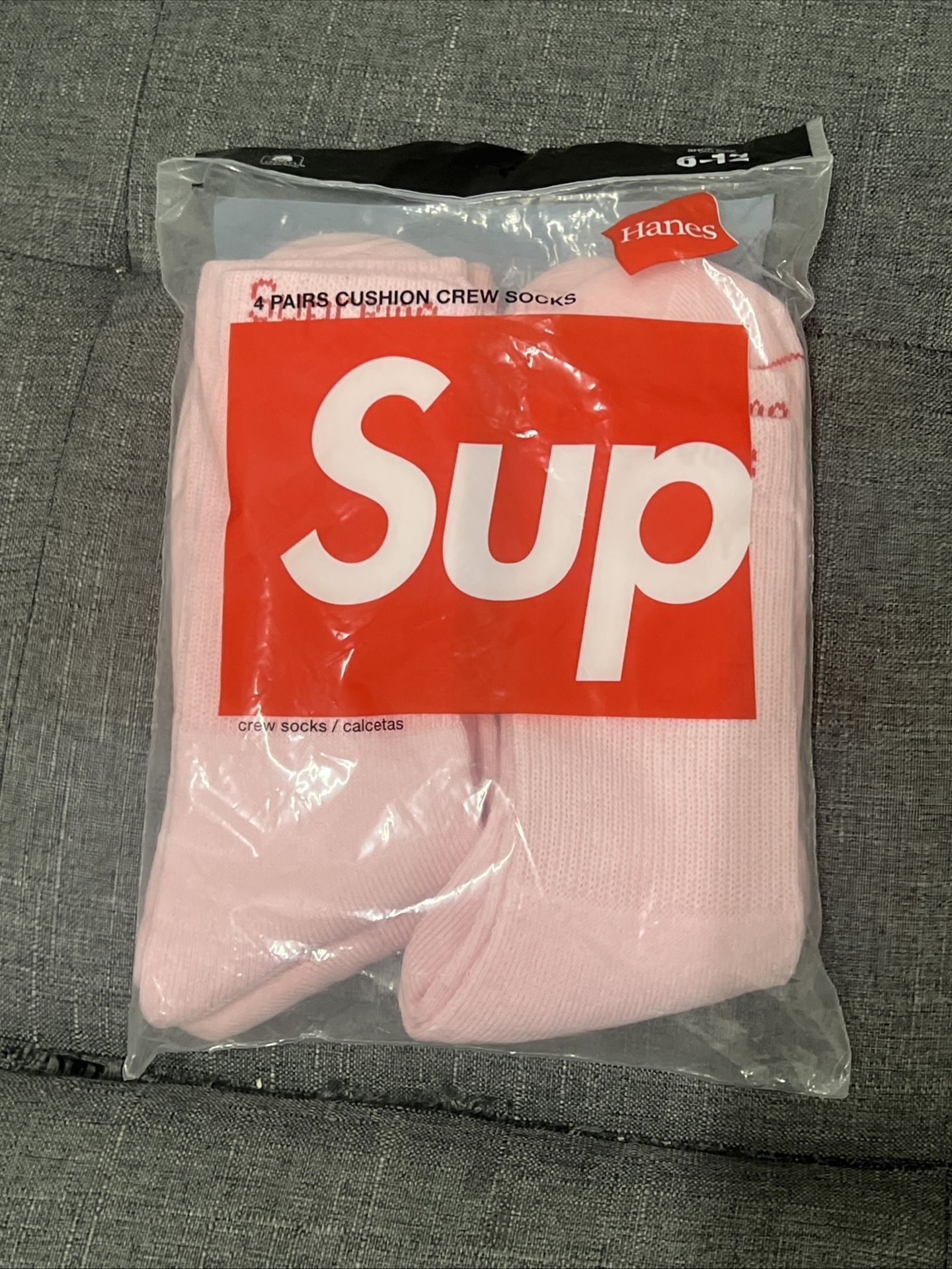 Supreme Hanes Crew Socks (4 Pack) Pink