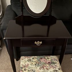 Wooden vanity with mirror and seat
