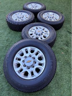 Chevy Silverado 2500 y 3500 rims 8x180