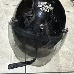 Harley Davidson full face helmet with built in prewire for microphone sz Small