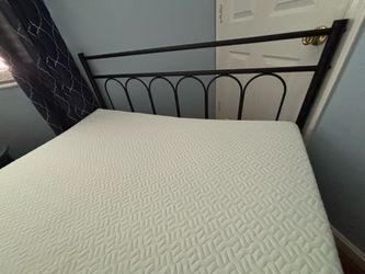 Full Bed with black metal platform
