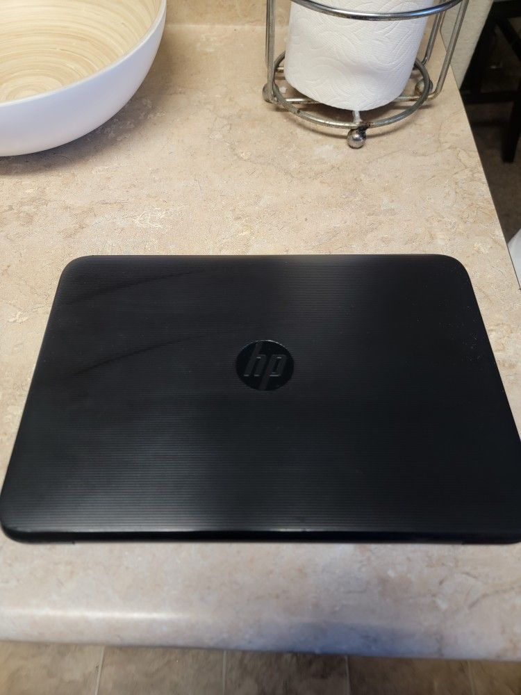 HP Laptop and 2 Madden Games (23 & 24)