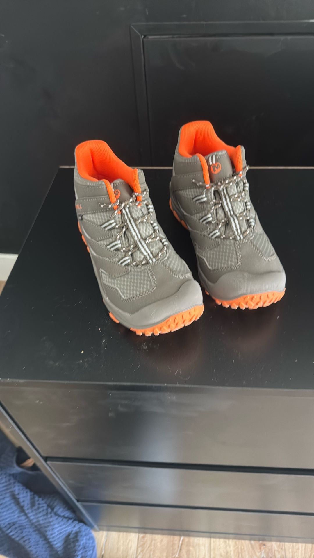 Men's 5 1/2 hiking boot
