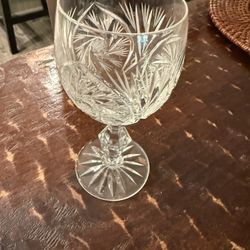 AMERICAN CUT CRYSTAL BARBARA WINE GLASS - 5 3/4" x 2 3/8" Set Of Seven 