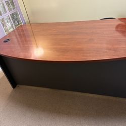 Office Desks 