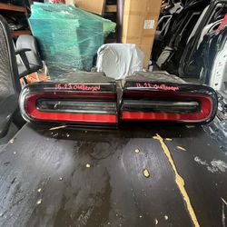 2015-2023 Dodge Challenger Tail Light