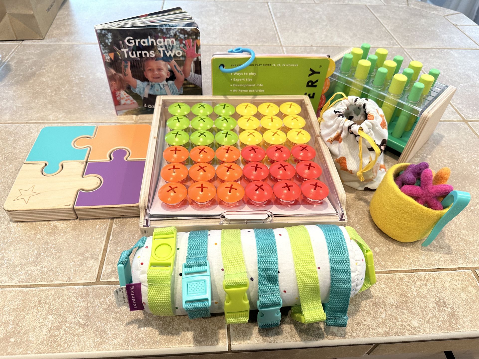 Lovevery The Companion Play Kit 22-24 Month