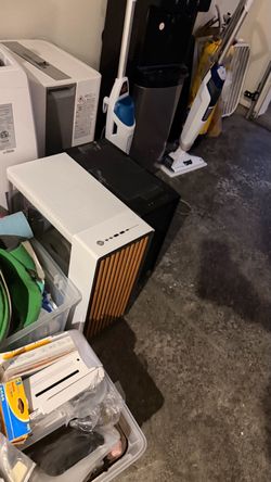 2 desktop cases