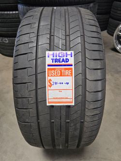 275 40 19 Pirelli Tire