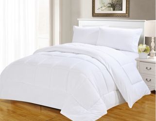 3 Piece Down Alternative Comforter Set