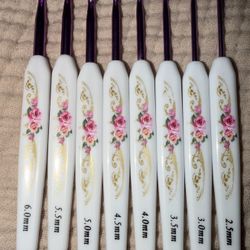 Rose Crochet Hooks Set