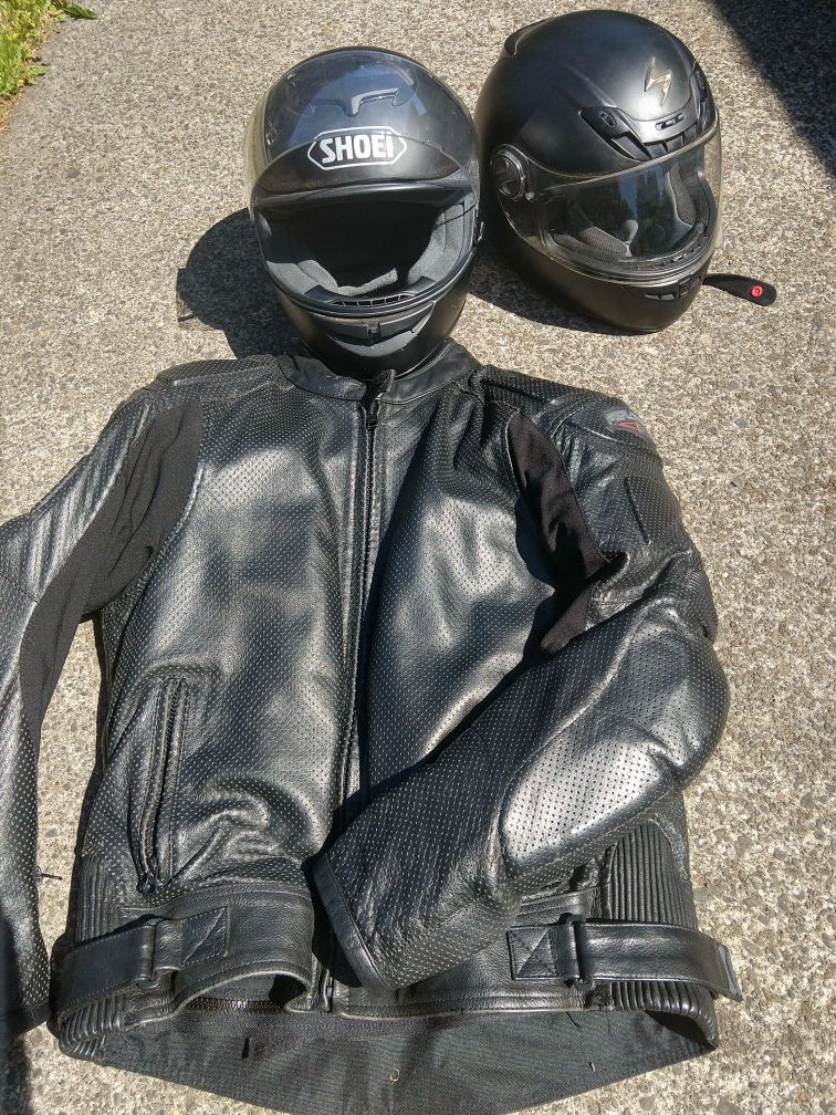 Motorcycle jacket and helmet