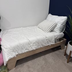 Toddler Bed With Mattress 