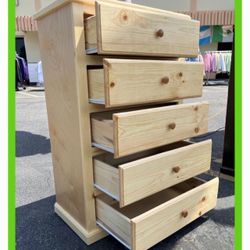 5 drawers dresser / Five drawers dresser / Cajonera / Comoda